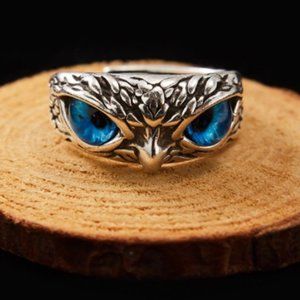 NWT Big Blue Owl Eyes Adjustable Ring Perfect Gift Party Prize Gothic
